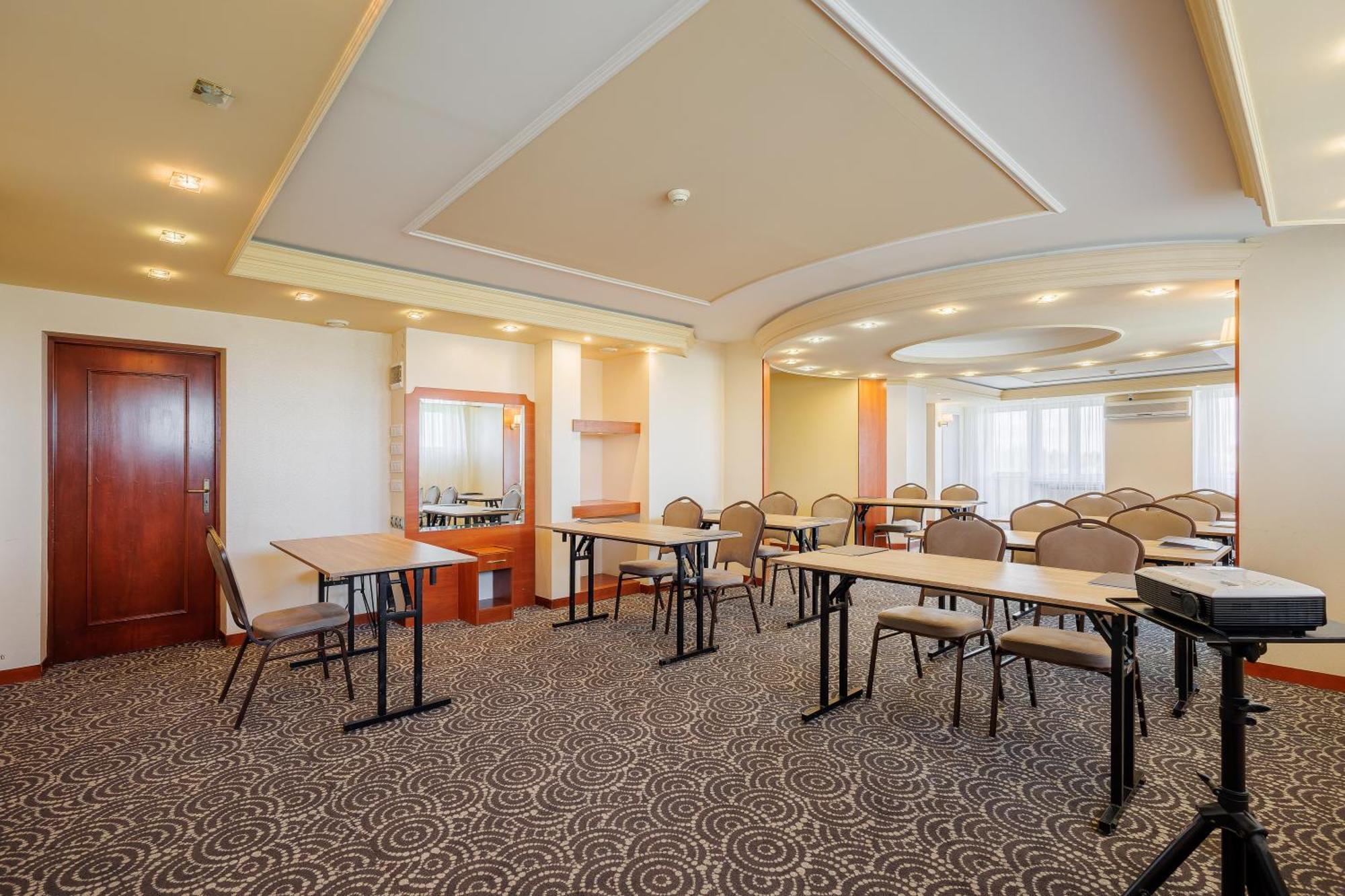 Cristal Park Hotel 3*