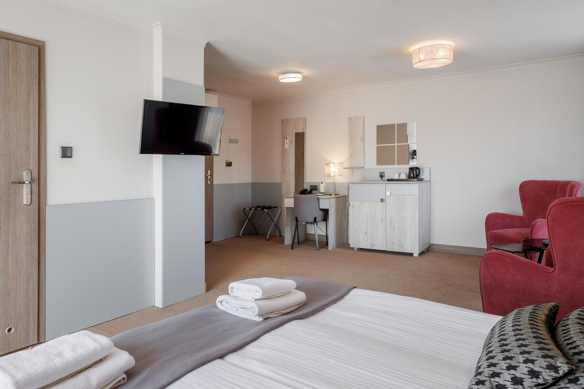 Hotel Cristal Park 3*